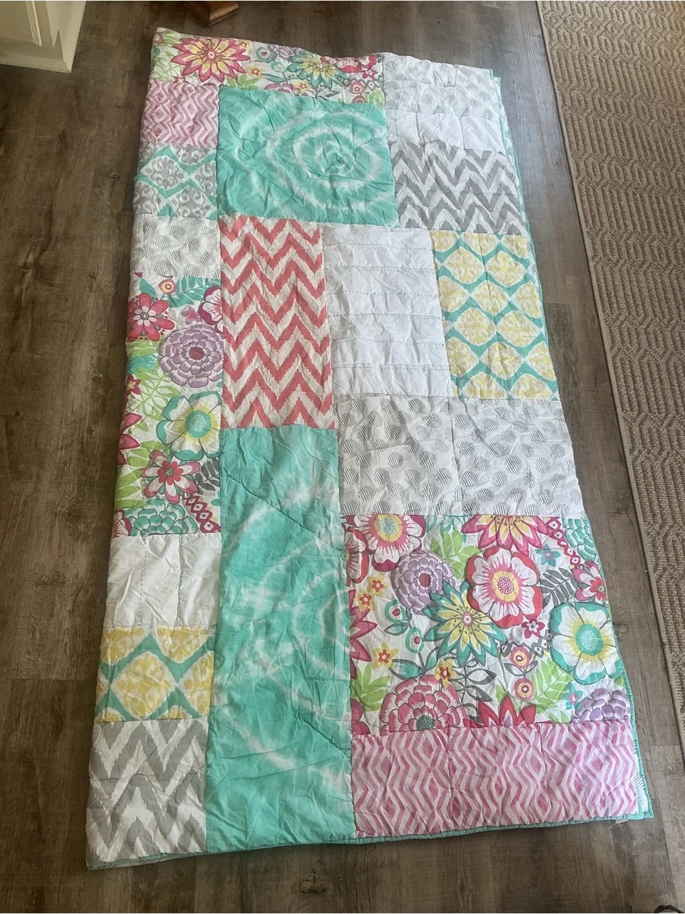 Pottery Barn Teen PBteen Sunset Beach Quilt Full Boho Patchwork Floral